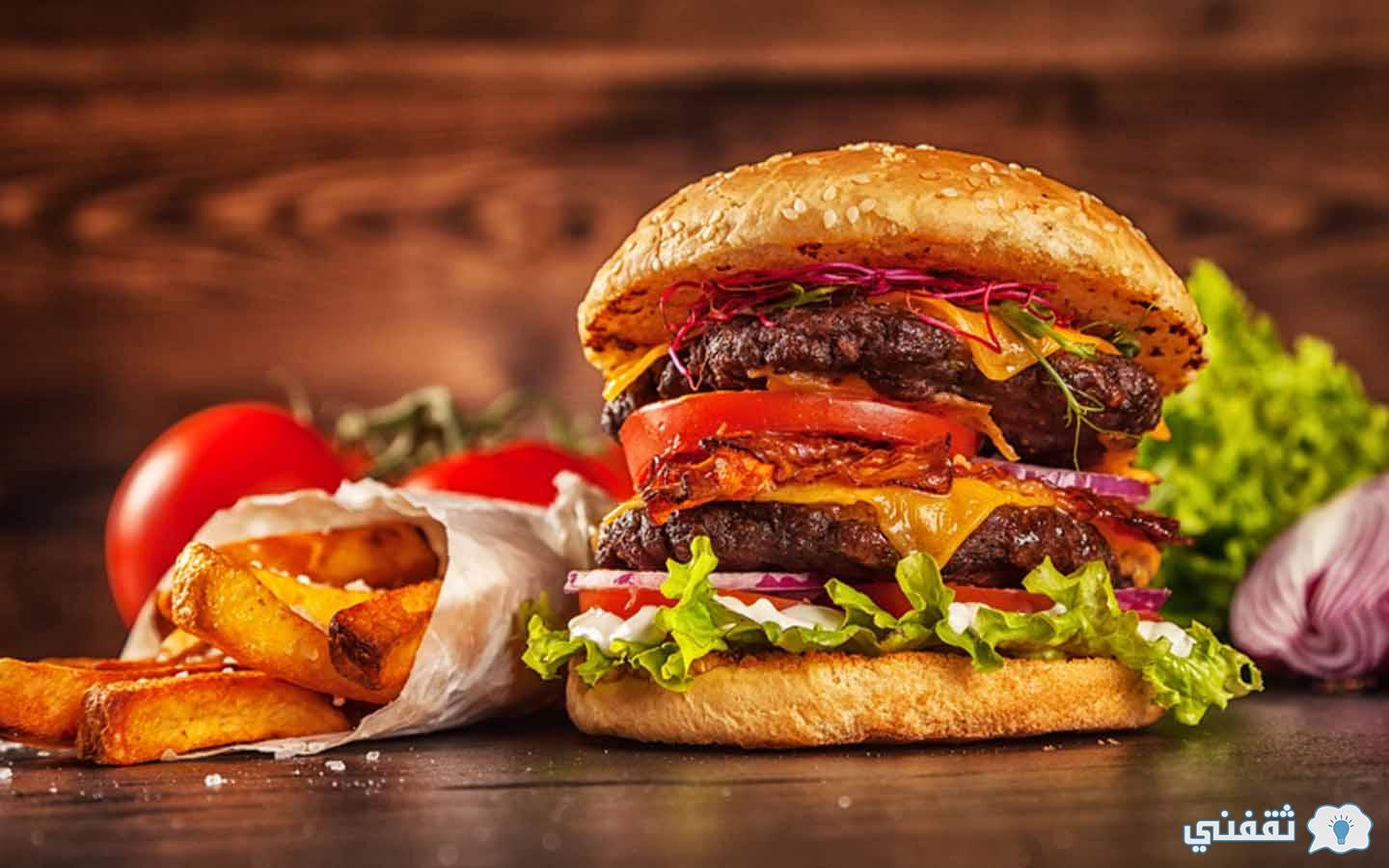 وجبة برجر 300 غم مع بطاطا و كولا